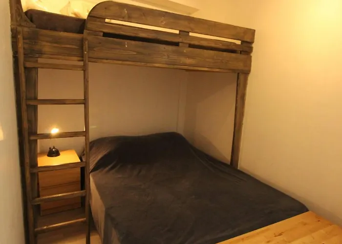 Rdc Pour 2/3 Pers Avec Jardin, Parking, Ll, Lv, Wifi - Proche Thermes Et Telecabine - Fr-1-313-223 * Bagneres-de-Luchon